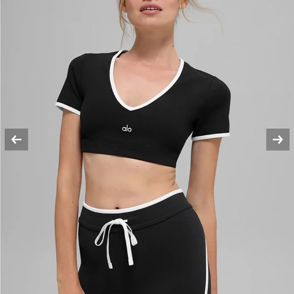 ALO Airbrush Race Short Sleeve Black and White Crop Top - Picture 1 of 9